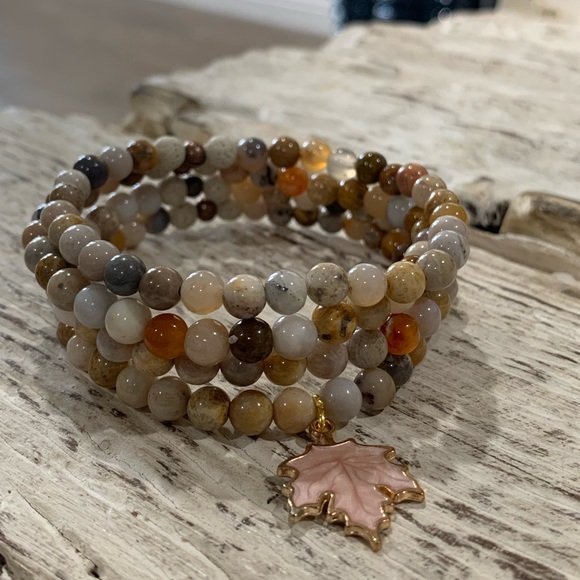 Flower Stone 4 piece bracelet set - Picture 1 of 1